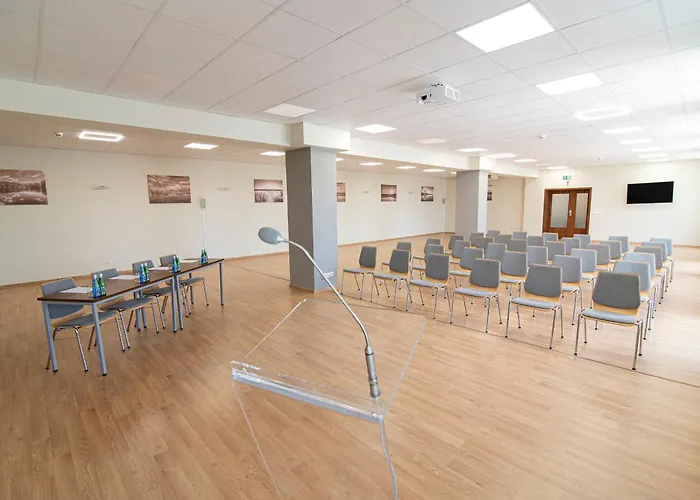 Ośrodek Gawra Kompleks wypoczynkowy *